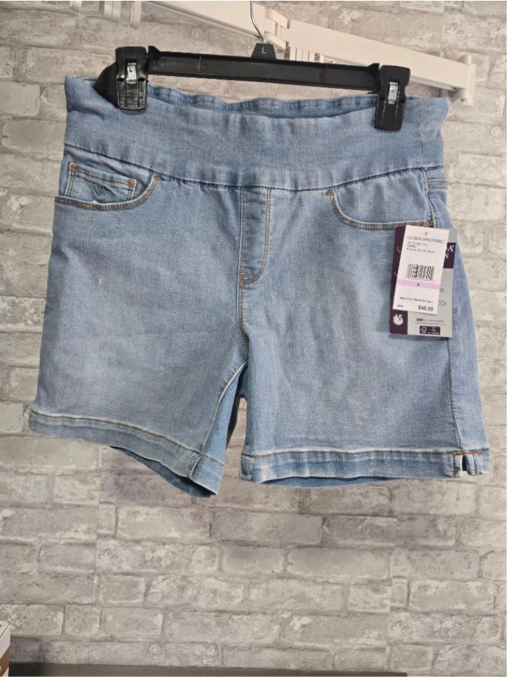 Clearance Gloria Vanderbilt Light Blue Jean Shorts Size 6